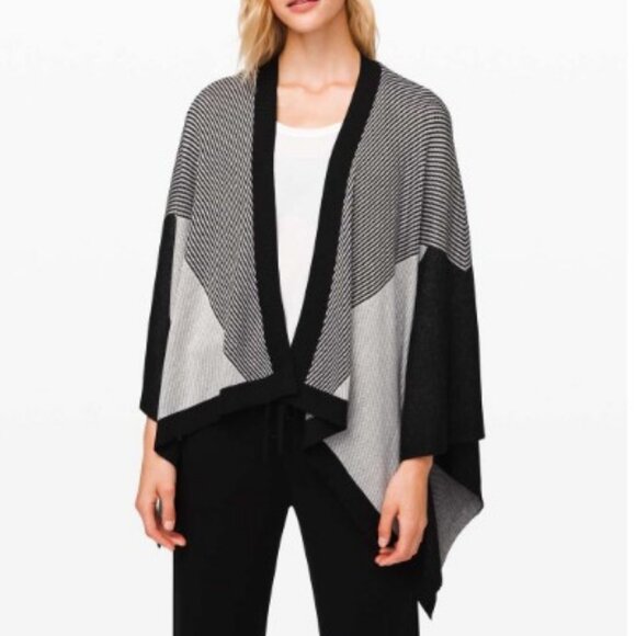 Lululemon One Size Here for Serenity Wrap Poncho Sweater Black White Silver Drop - Picture 1 of 9